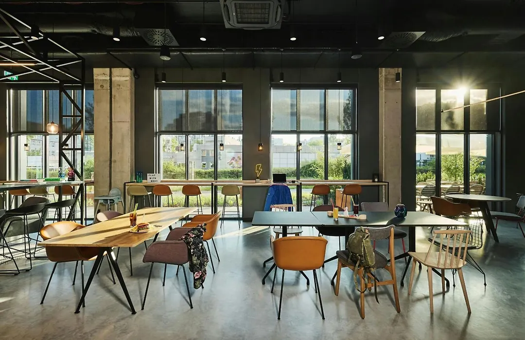 Moxy Warsaw City-1